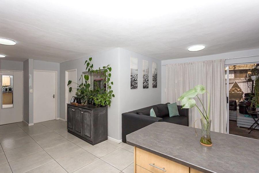 2 Bedroom Property for Sale in Table View Western Cape